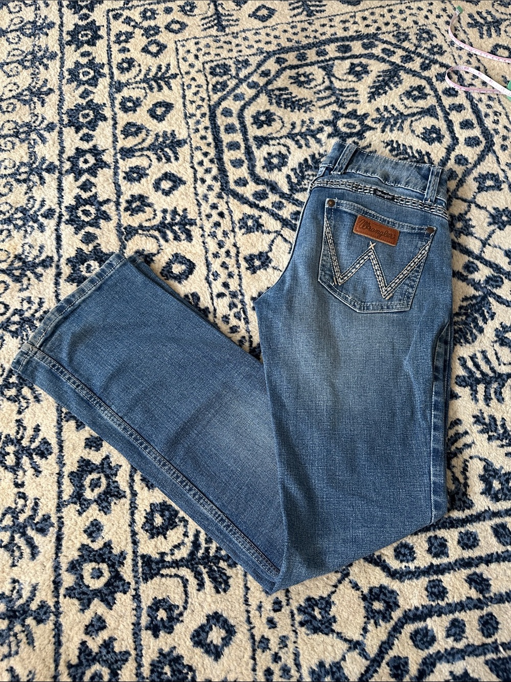 Wrangler Women's Low Rise stitched Bootcut jeans